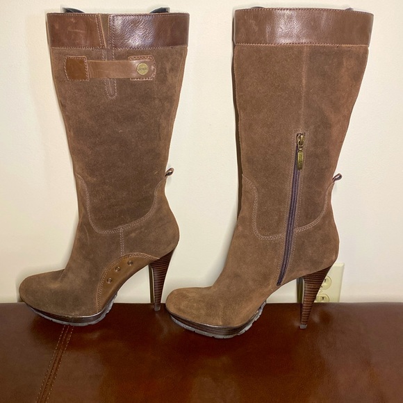 Guess brand, brown heeled boots. Size 8 1/2. - Picture 3 of 13
